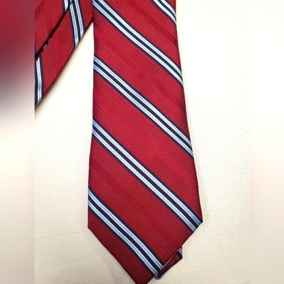 Nautica Red And Blue Silk Striped Tie - Picture 1 of 3